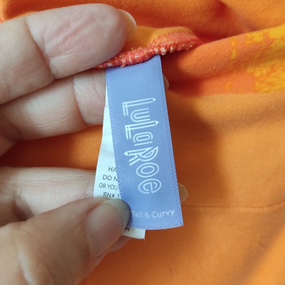 LuLaRoe TC Leggings Tall & Curvy  Orange Yellow Geometric Abstract - Picture 5 of 5